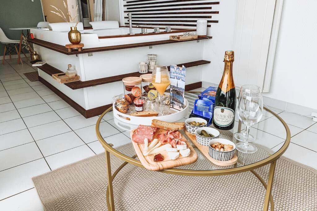 ボルドーNuit D'Exception - Loft Avec Jacuzziアパートメント エクステリア 写真